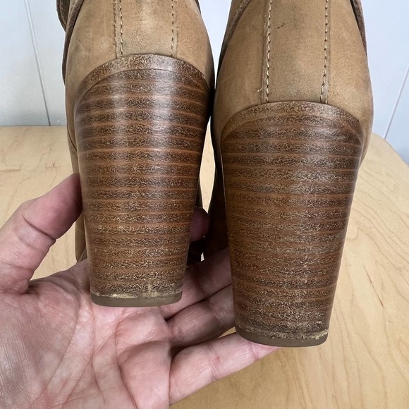 Rag & Bone Kinsey Tan Heeled Nubuck Booties SZ 7.5 - Picture 9 of 11